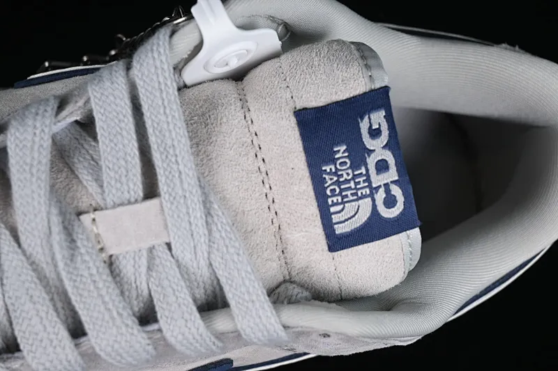 All Categories Nk SB Dunk Series Nk SB Dunk Low Low-top sneakers F version Nk Dunk Low North CDG joint-green Three-party joint SB low-top casual sneakers FC1688-179